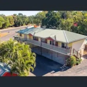 https://agnes-palms-apartments.queenslandhotels.net