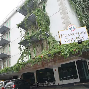 https://franchise-one-hotel.angeleshotels.net